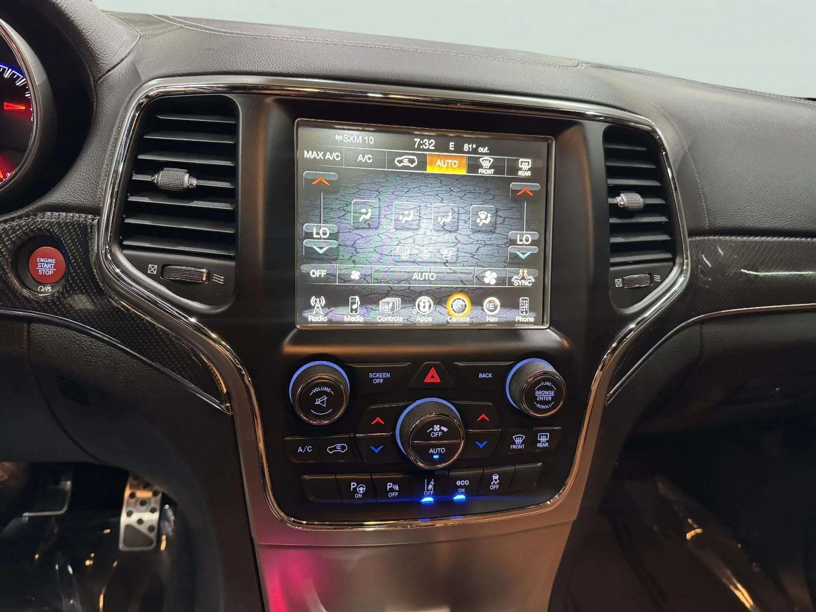Jeep Grand Cherokee photo 20