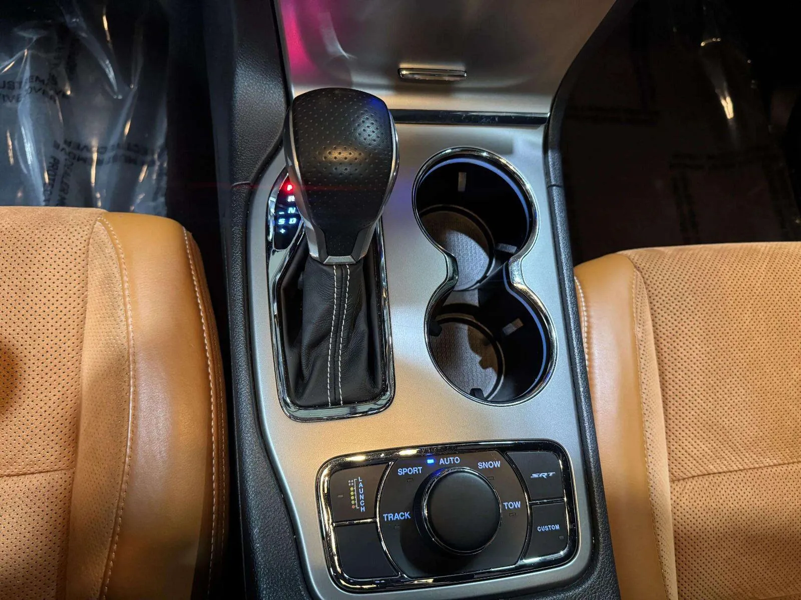 Jeep Grand Cherokee photo 21