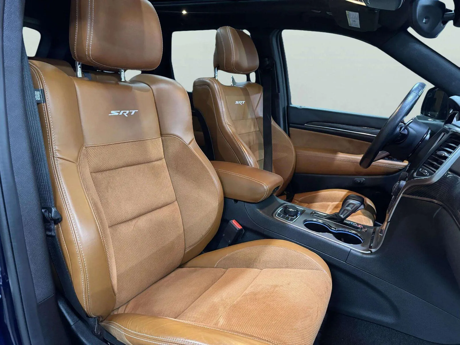 Jeep Grand Cherokee photo 27
