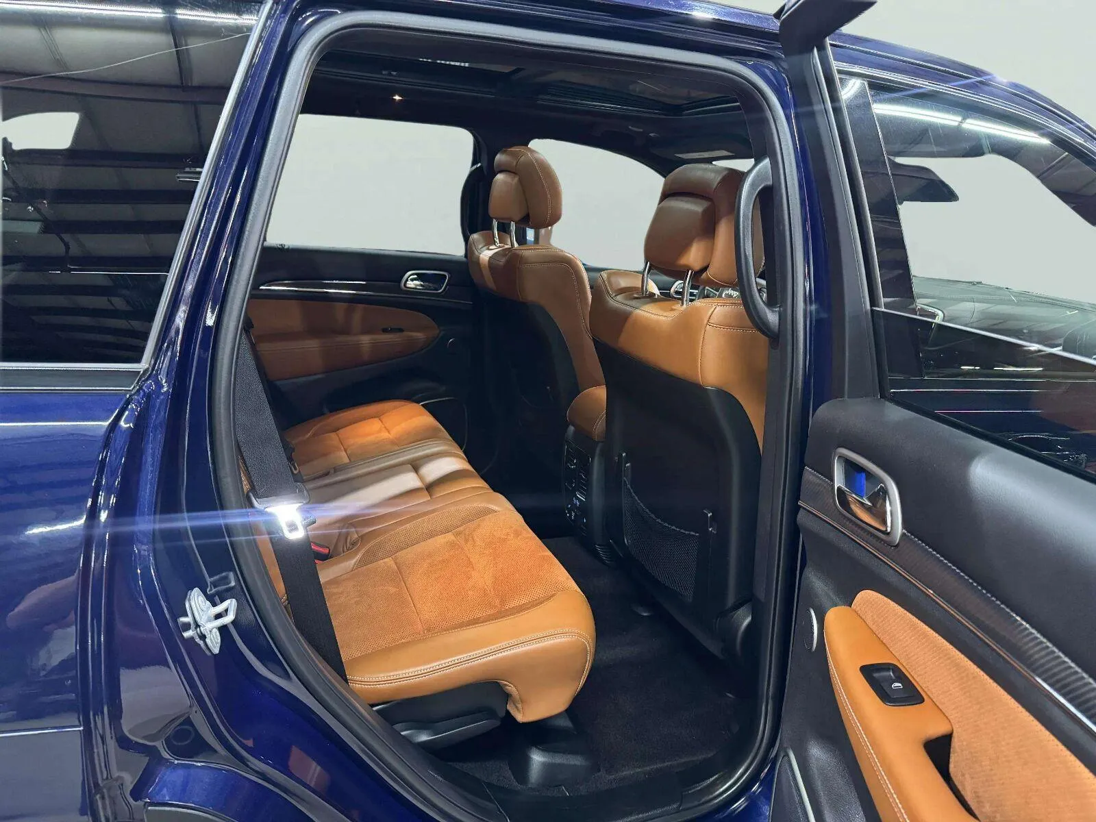 Jeep Grand Cherokee photo 34