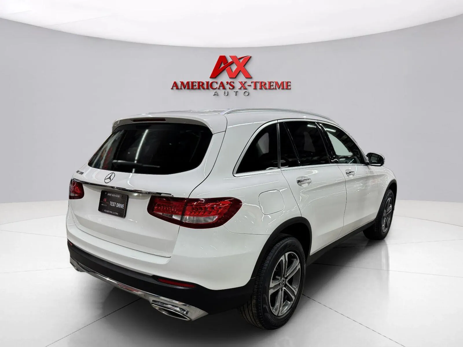 Mercedes-Benz GLC photo 8