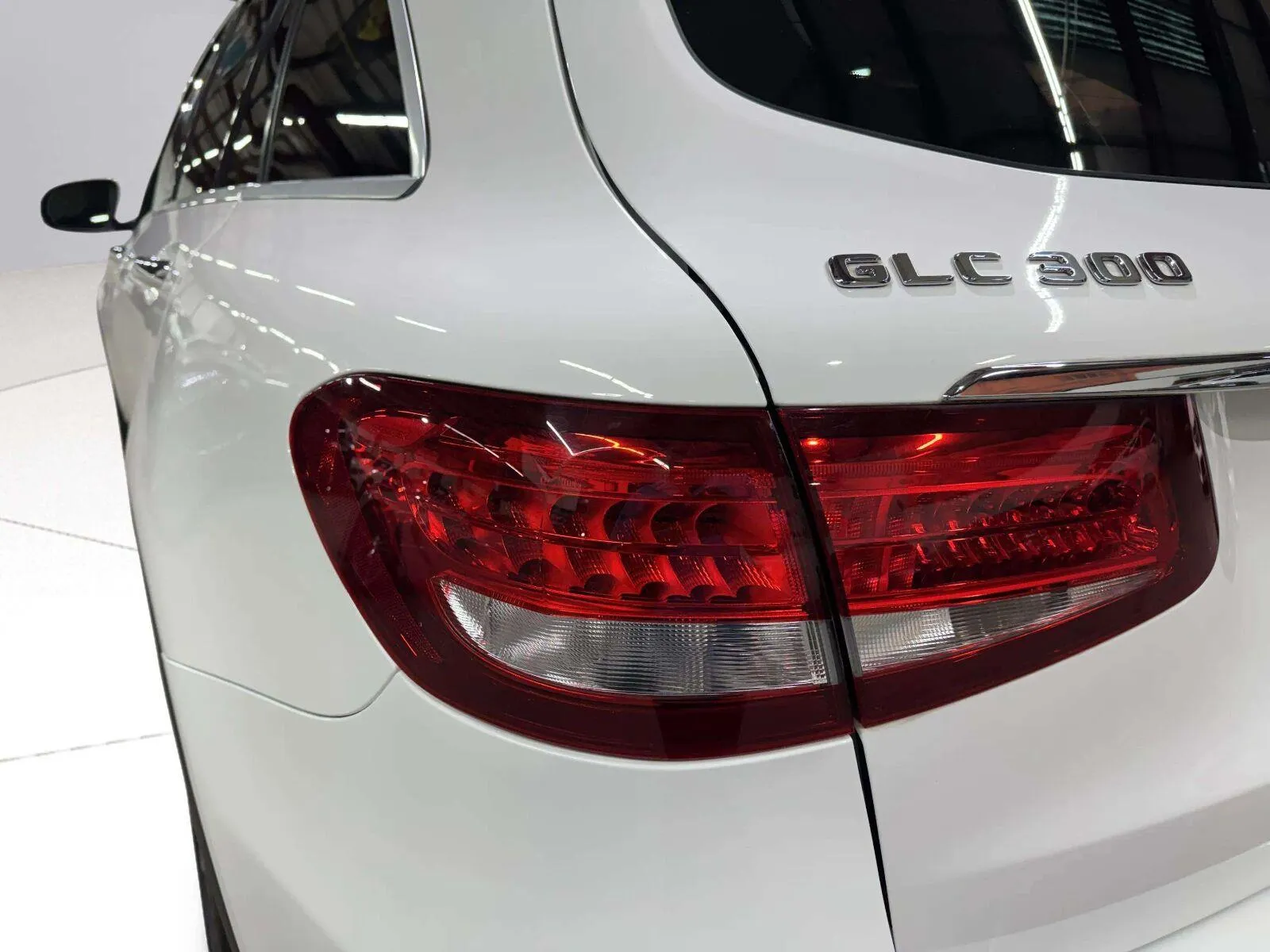 Mercedes-Benz GLC photo 13