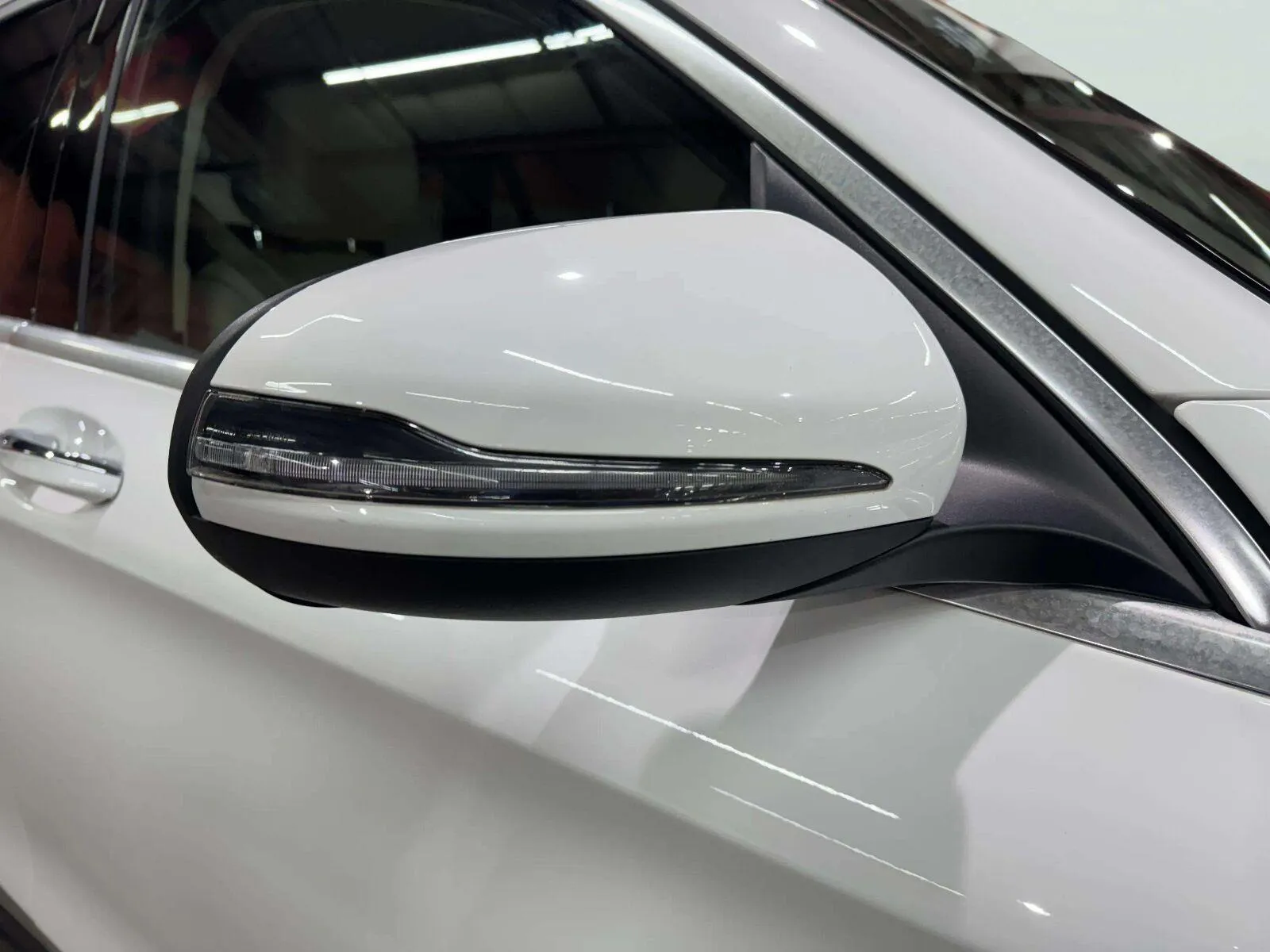 Mercedes-Benz GLC photo 15