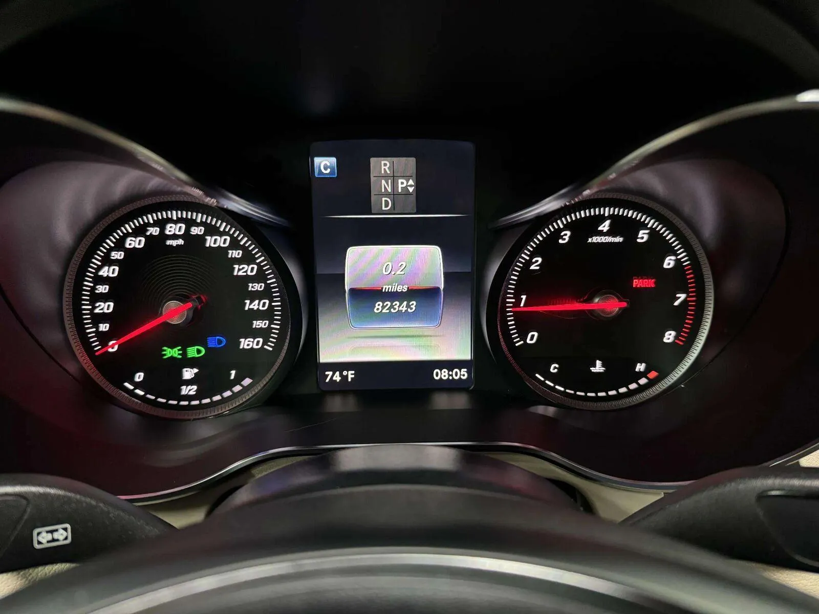 Mercedes-Benz GLC photo 32
