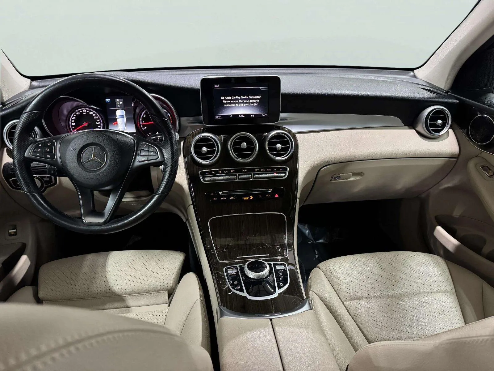 Mercedes-Benz GLC photo 39