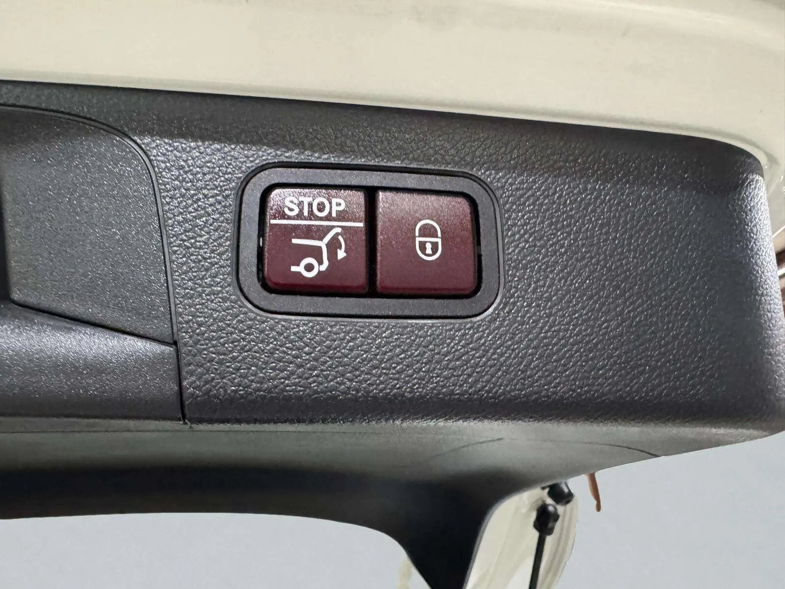Mercedes-Benz GLC photo 47