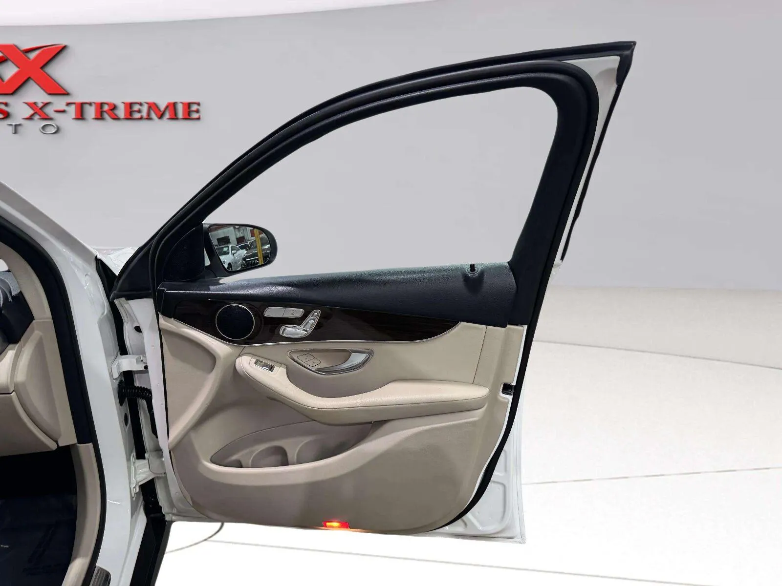 Mercedes-Benz GLC photo 51