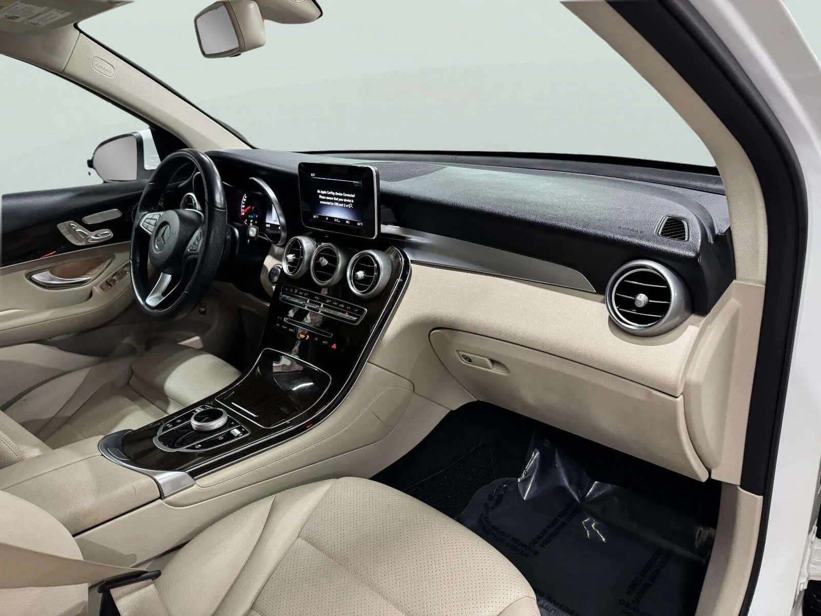 Mercedes-Benz GLC photo 56