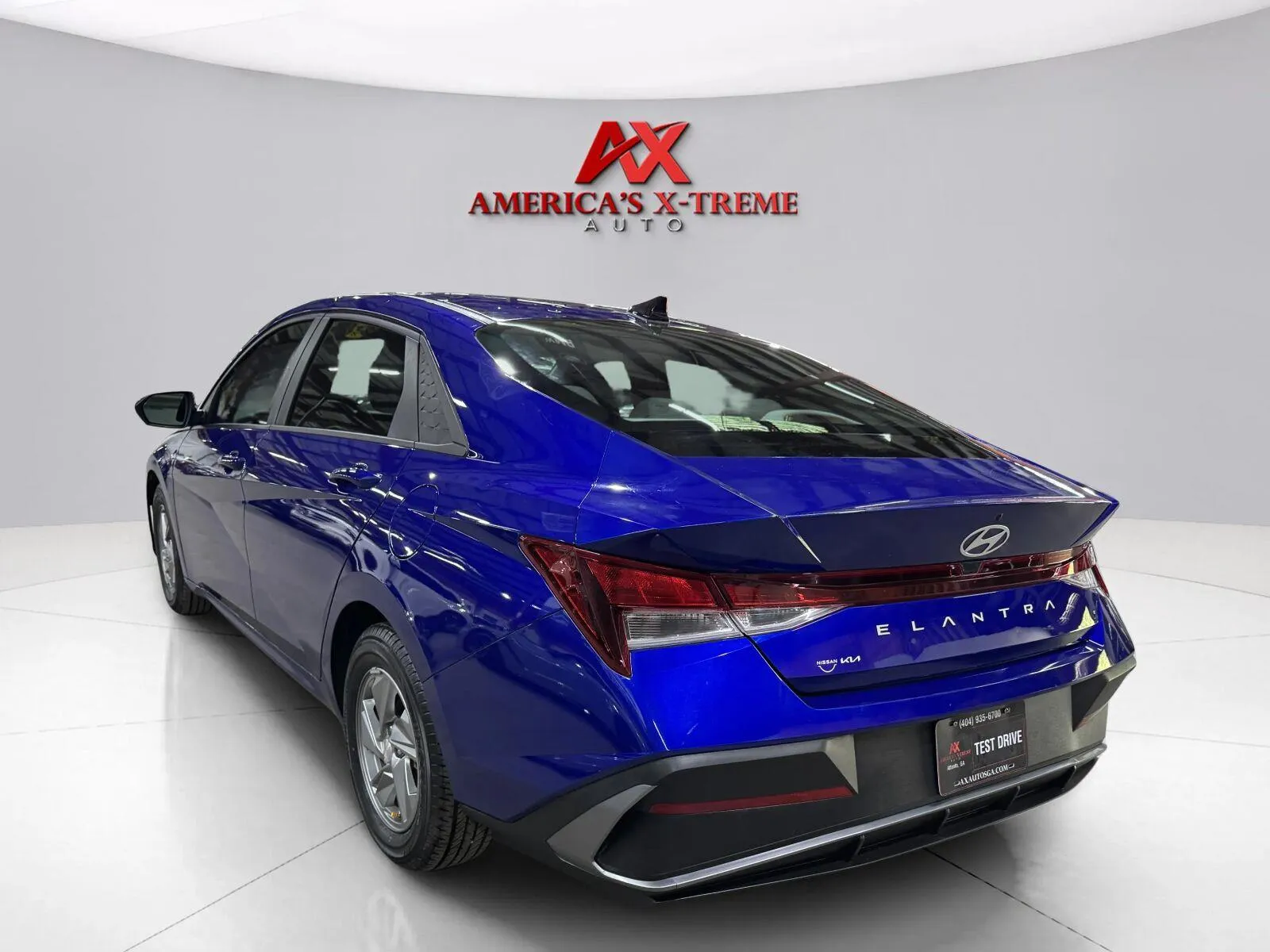 Hyundai Elantra photo 6