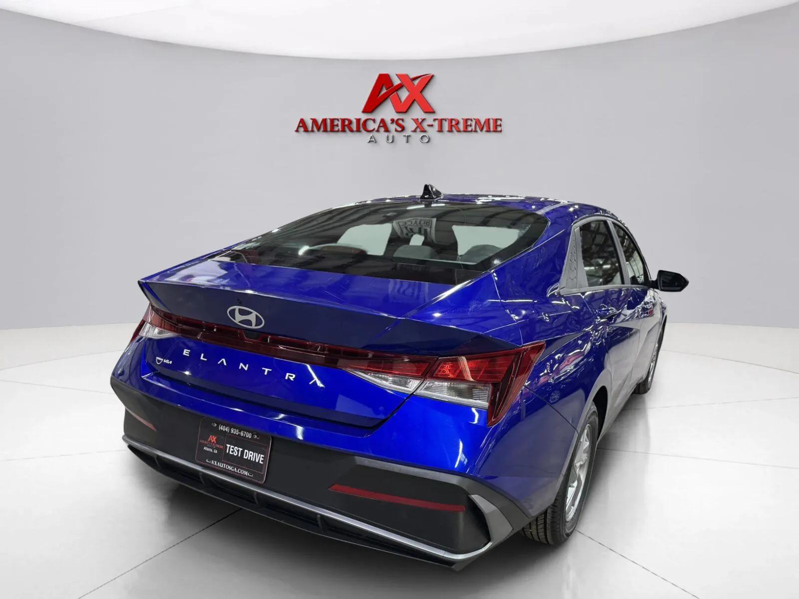 Hyundai Elantra photo 7