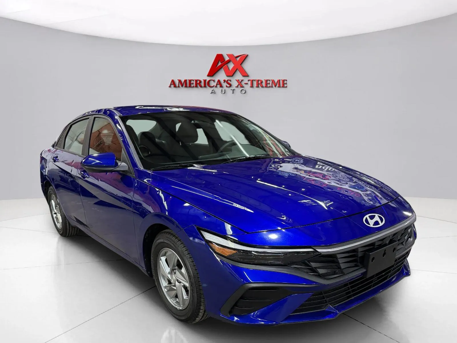 Hyundai Elantra photo 9