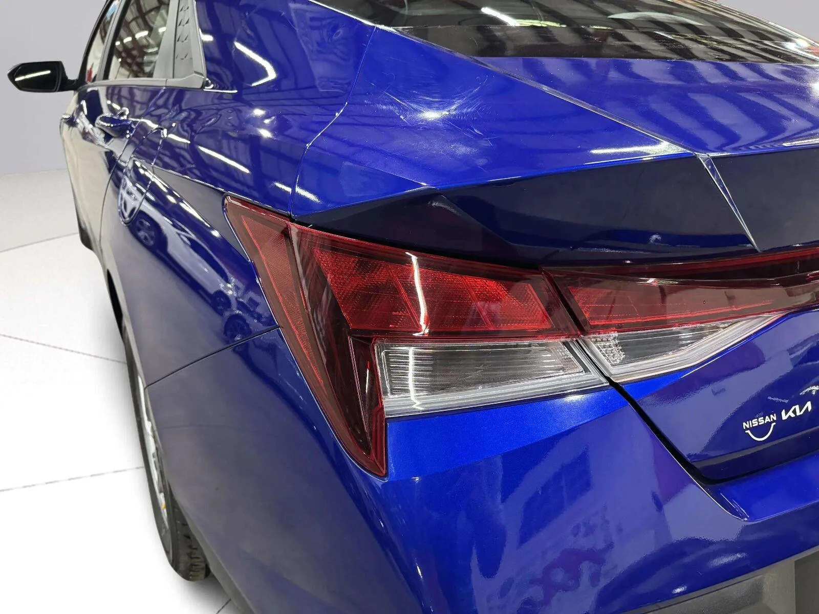 Hyundai Elantra photo 12