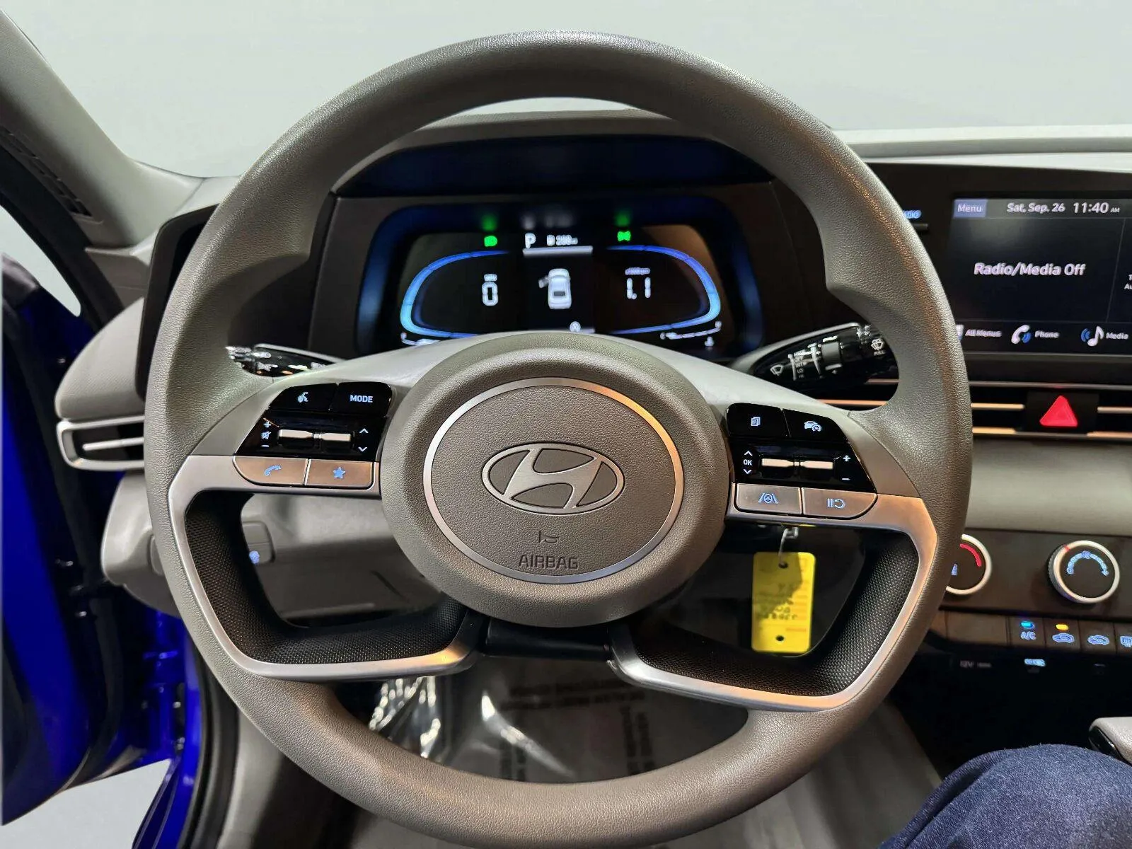 Hyundai Elantra photo 27