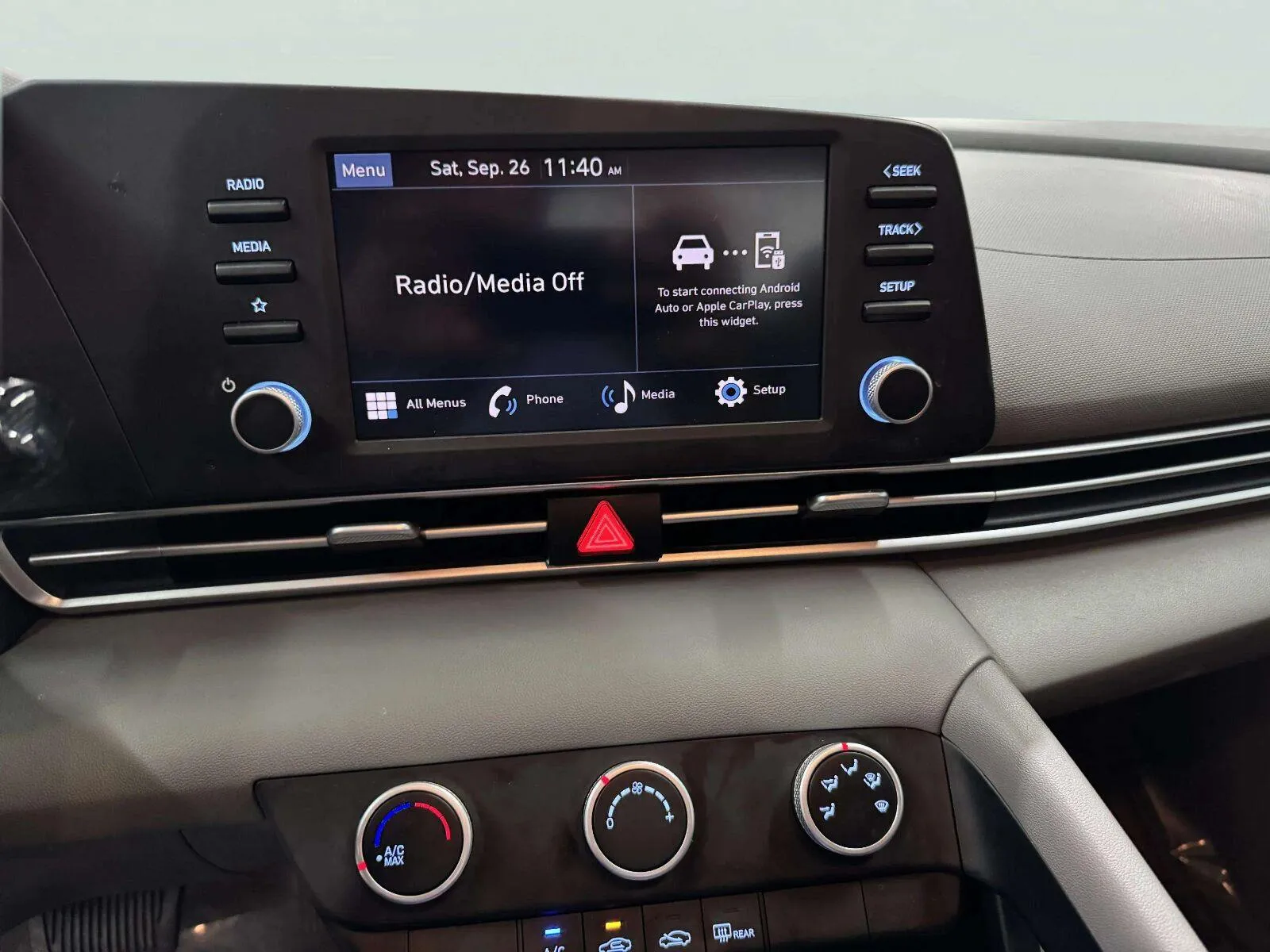 Hyundai Elantra photo 28
