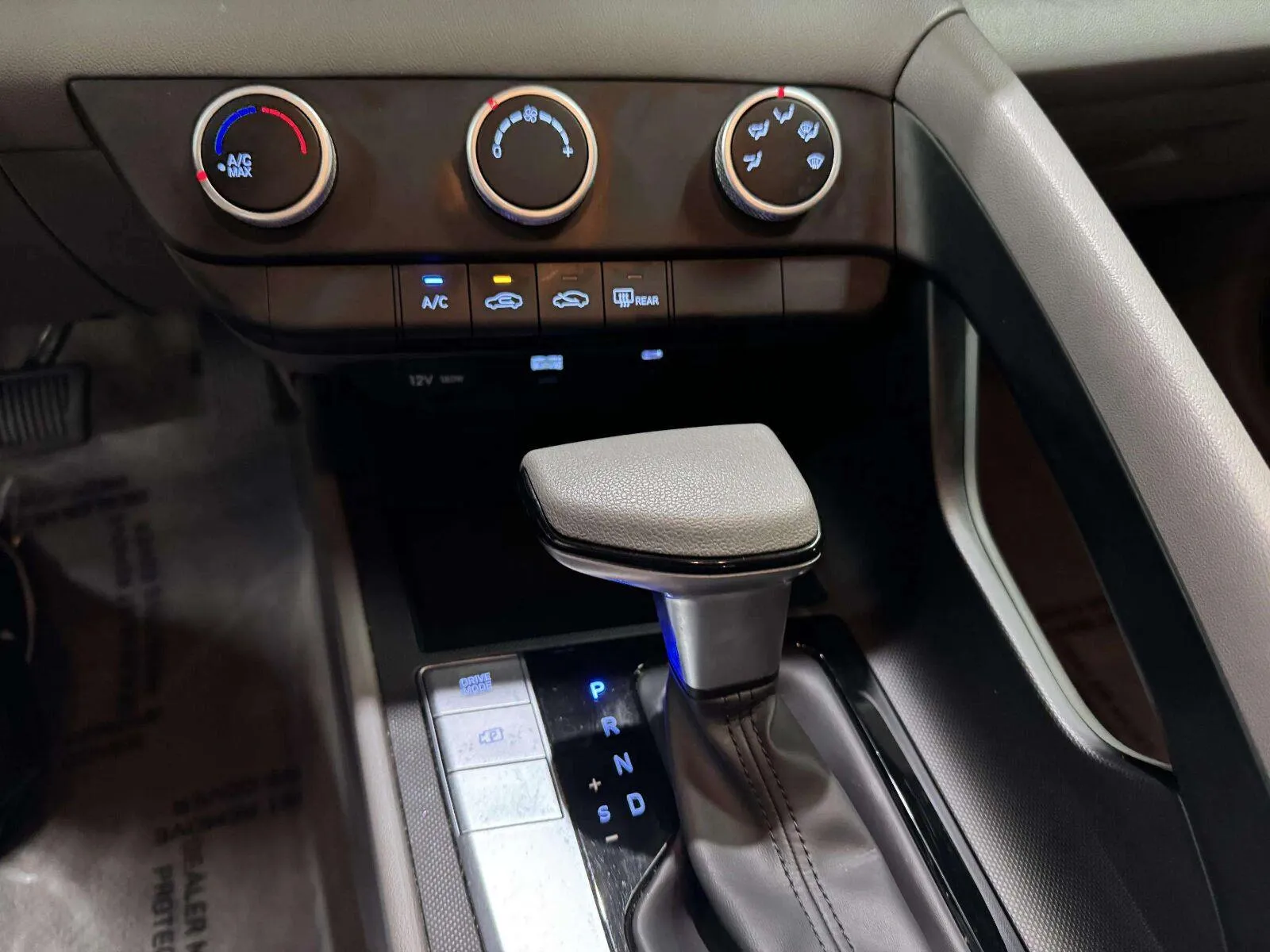 Hyundai Elantra photo 29
