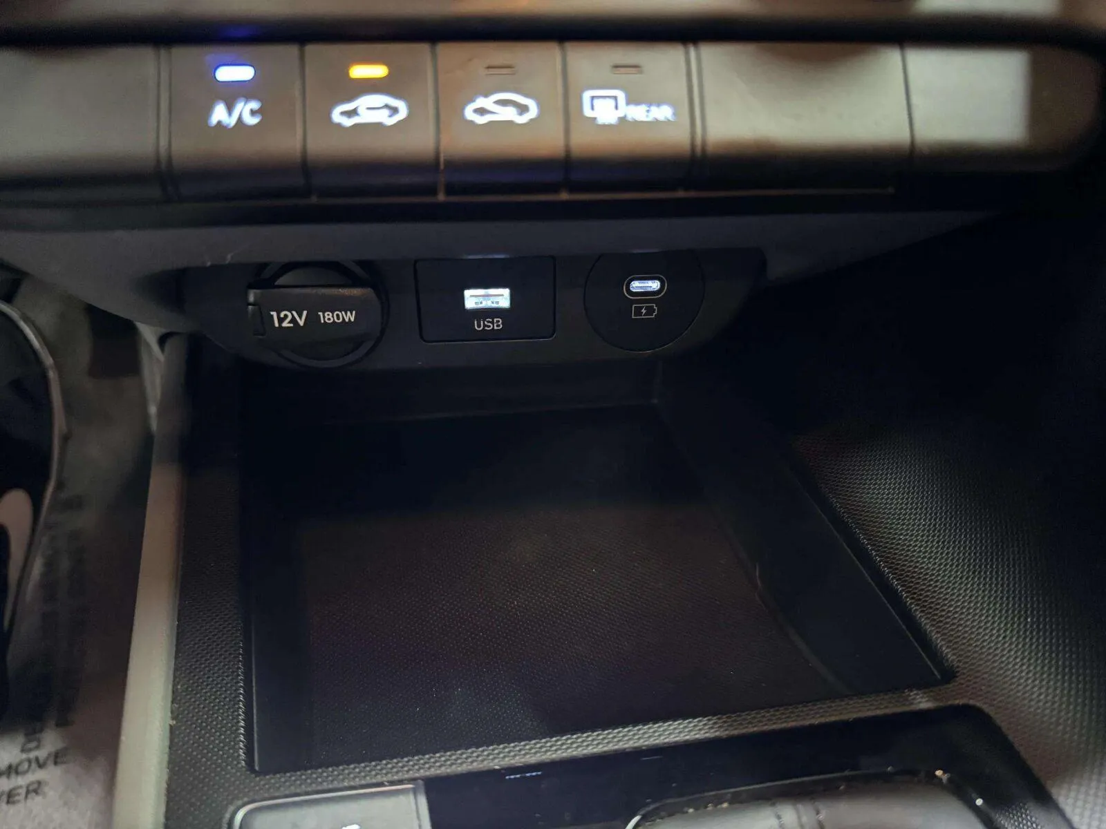 Hyundai Elantra photo 30