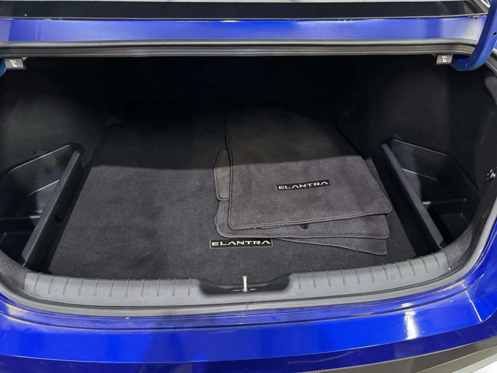 Hyundai Elantra photo 40