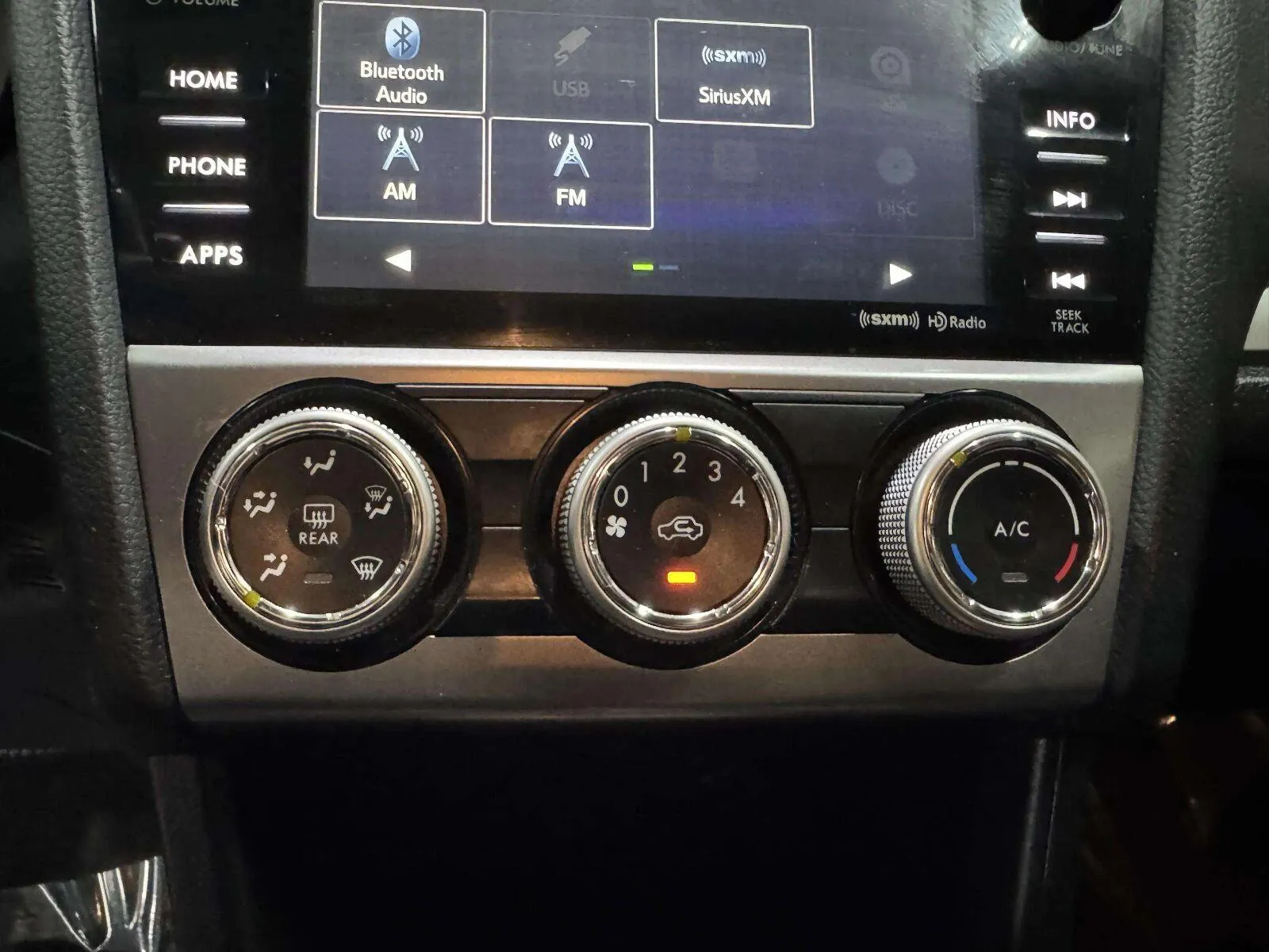 Subaru Crosstrek photo 24