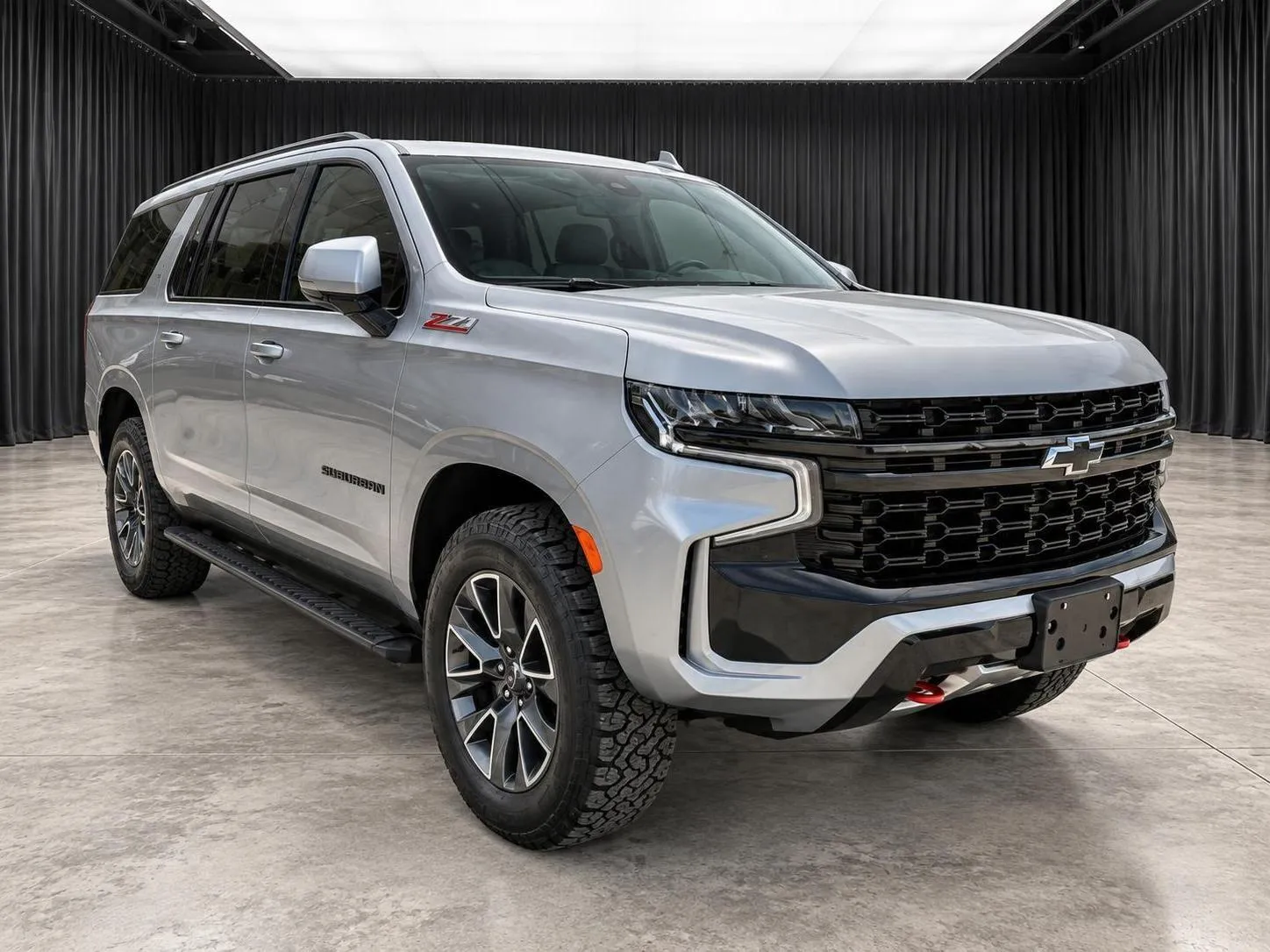 Chevrolet Suburban photo 8