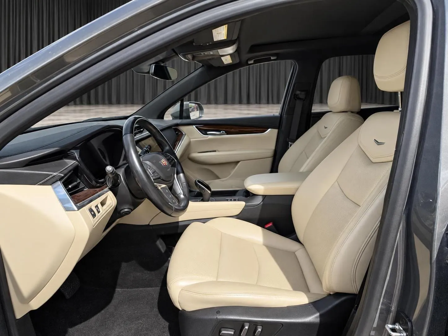 Cadillac XT5 photo 11