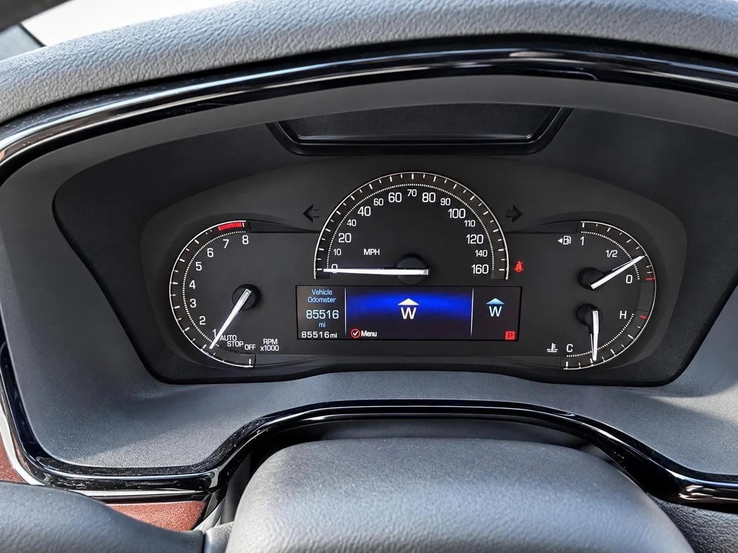 Cadillac XT5 photo 12