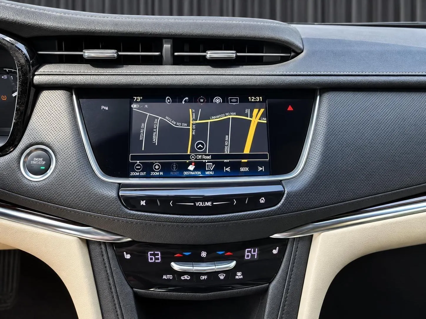Cadillac XT5 photo 16
