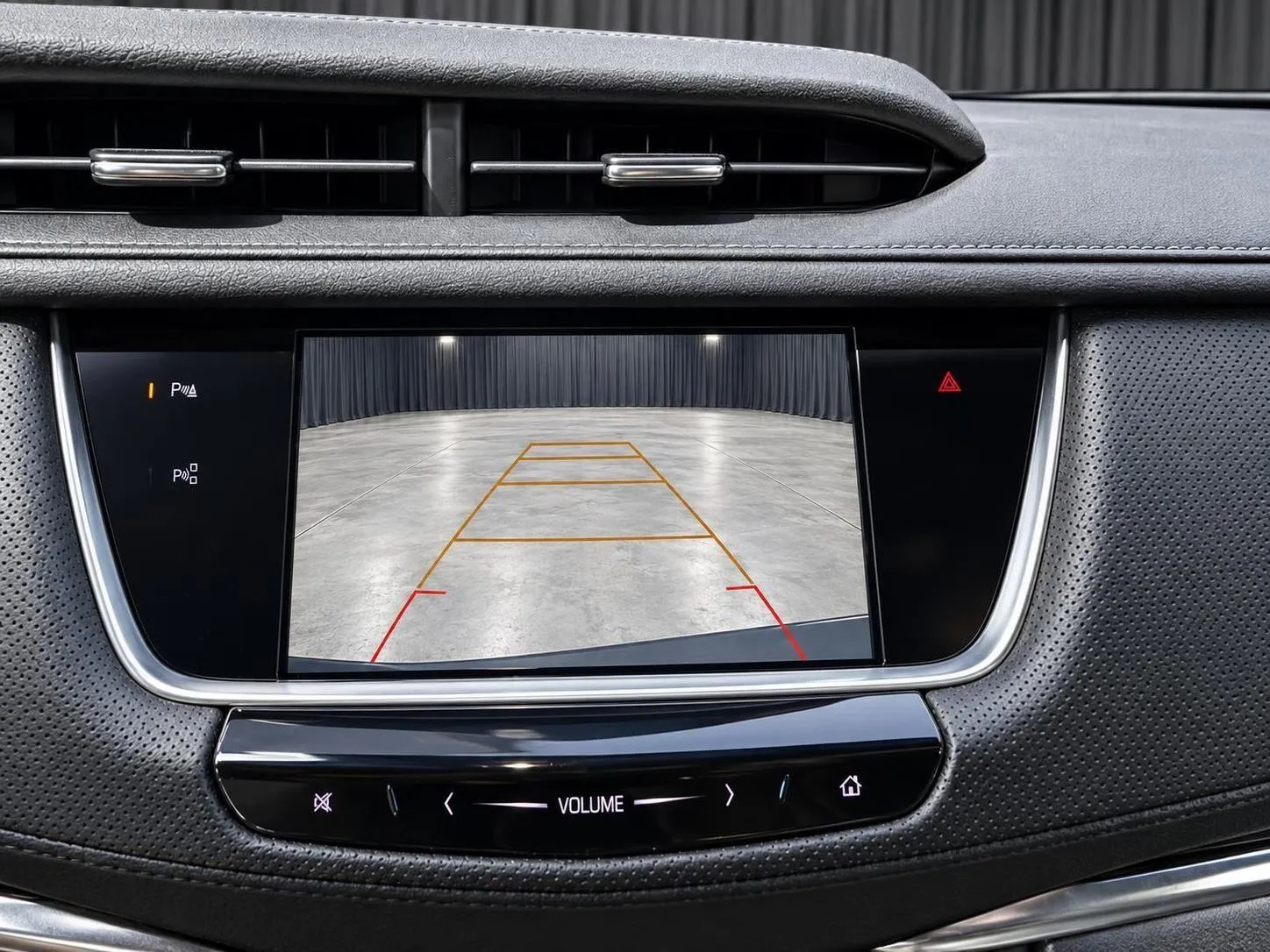 Cadillac XT5 photo 17