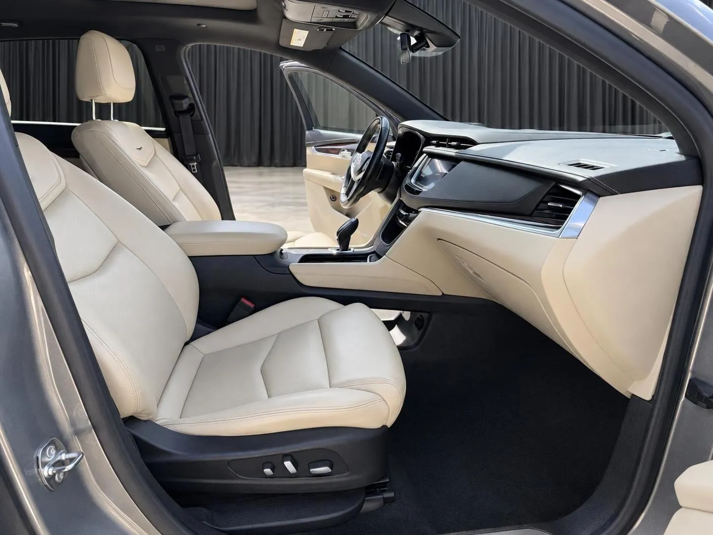 Cadillac XT5 photo 21