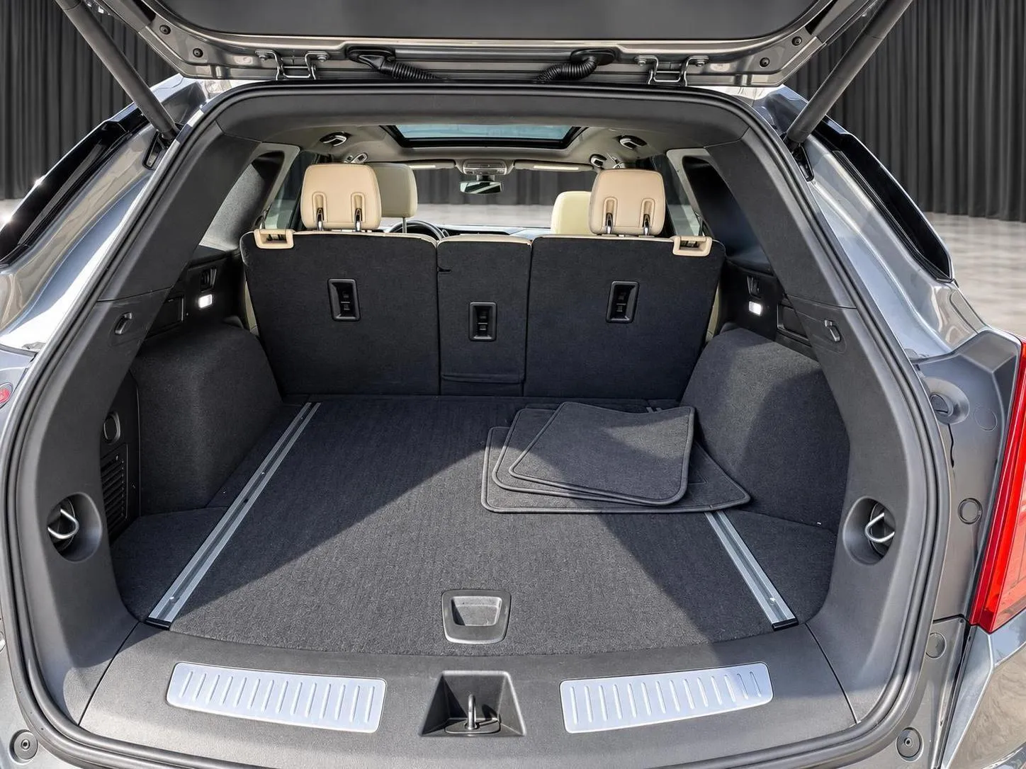 Cadillac XT5 photo 23