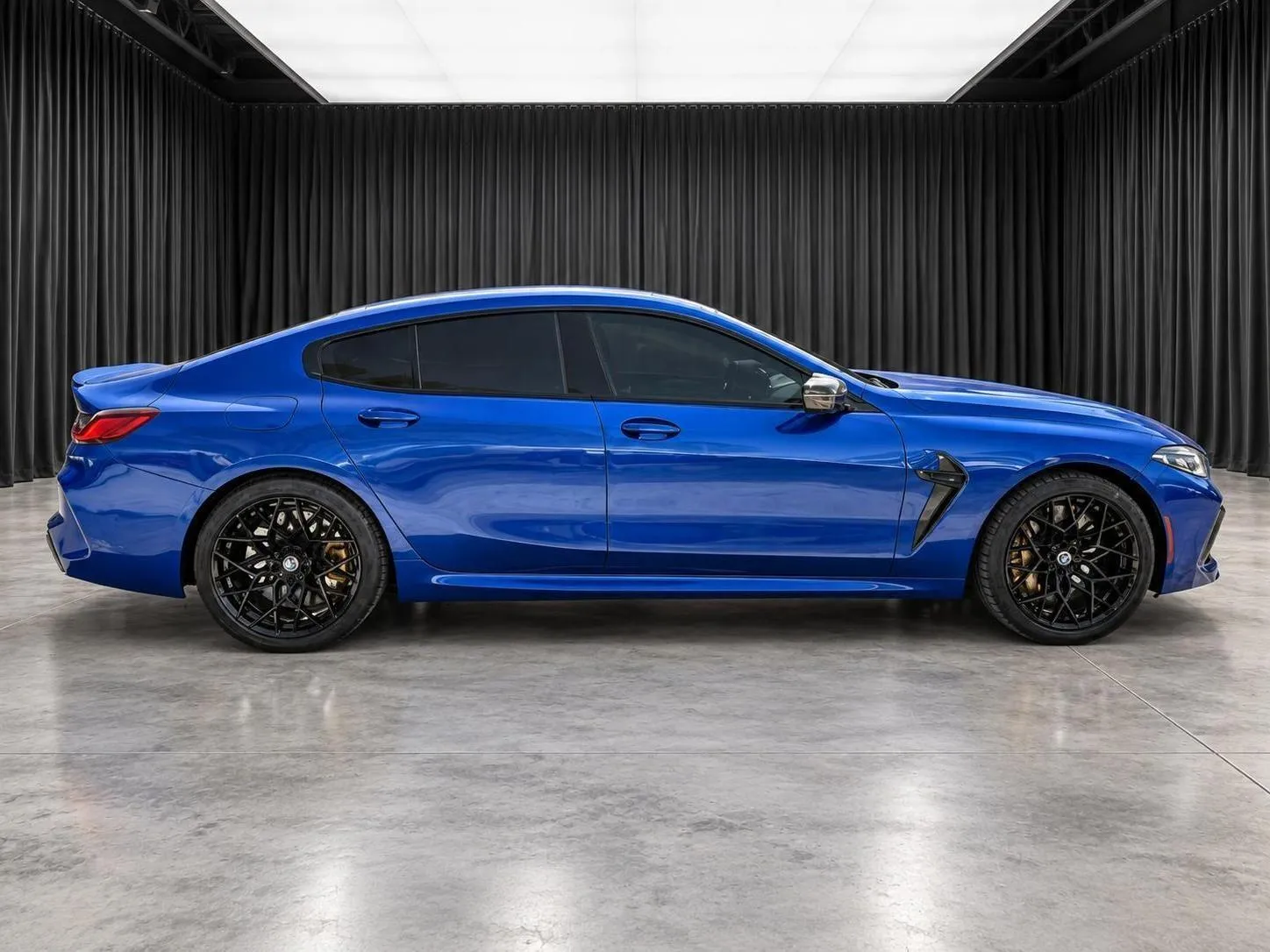 BMW M8 photo 7