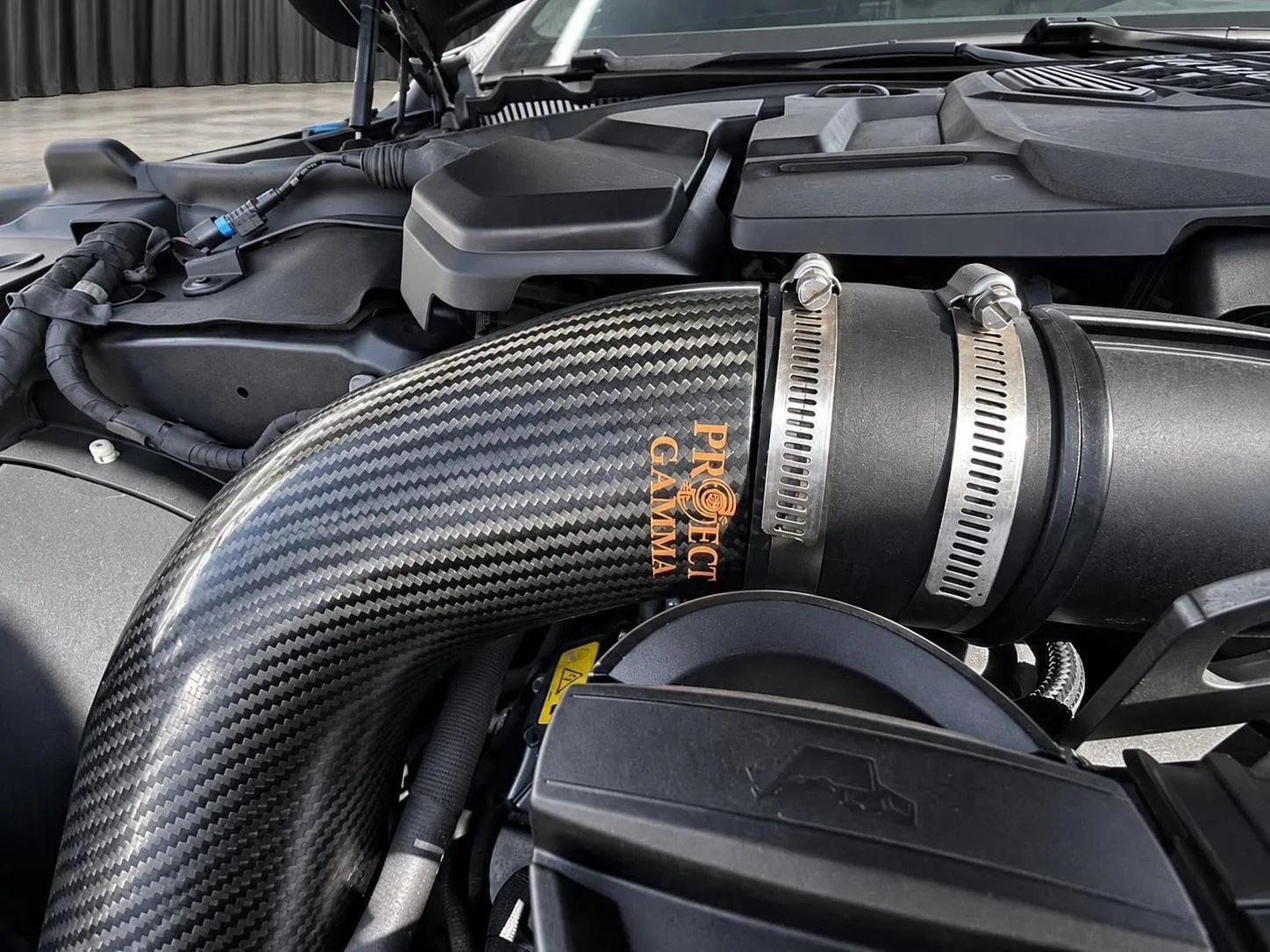 BMW M8 photo 31