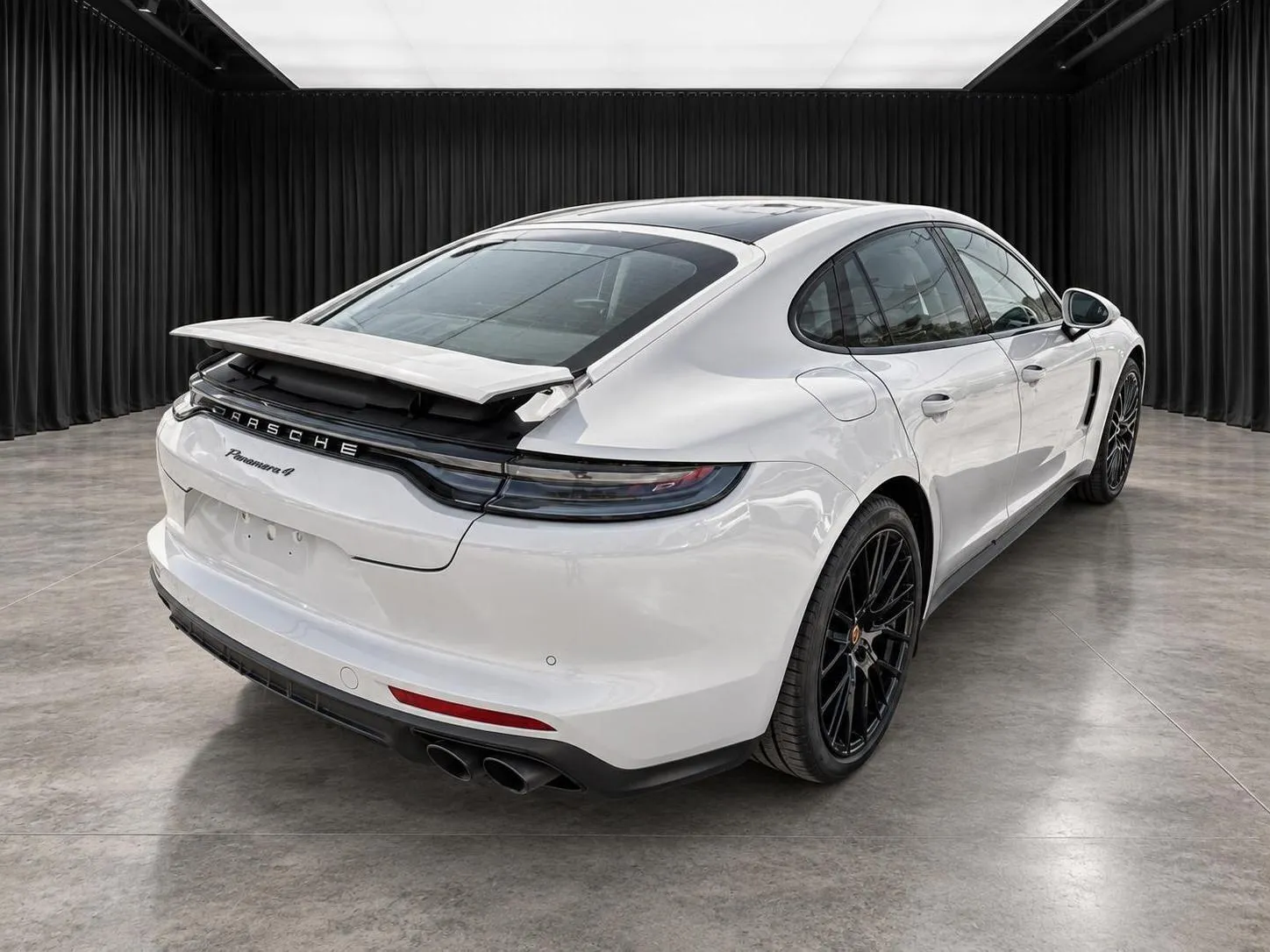 Porsche Panamera photo 6