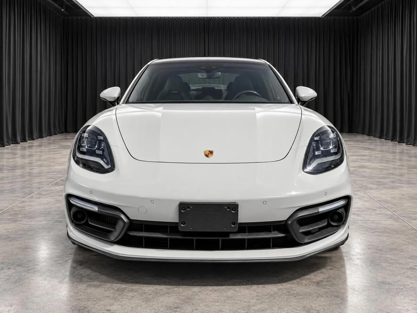 Porsche Panamera photo 10