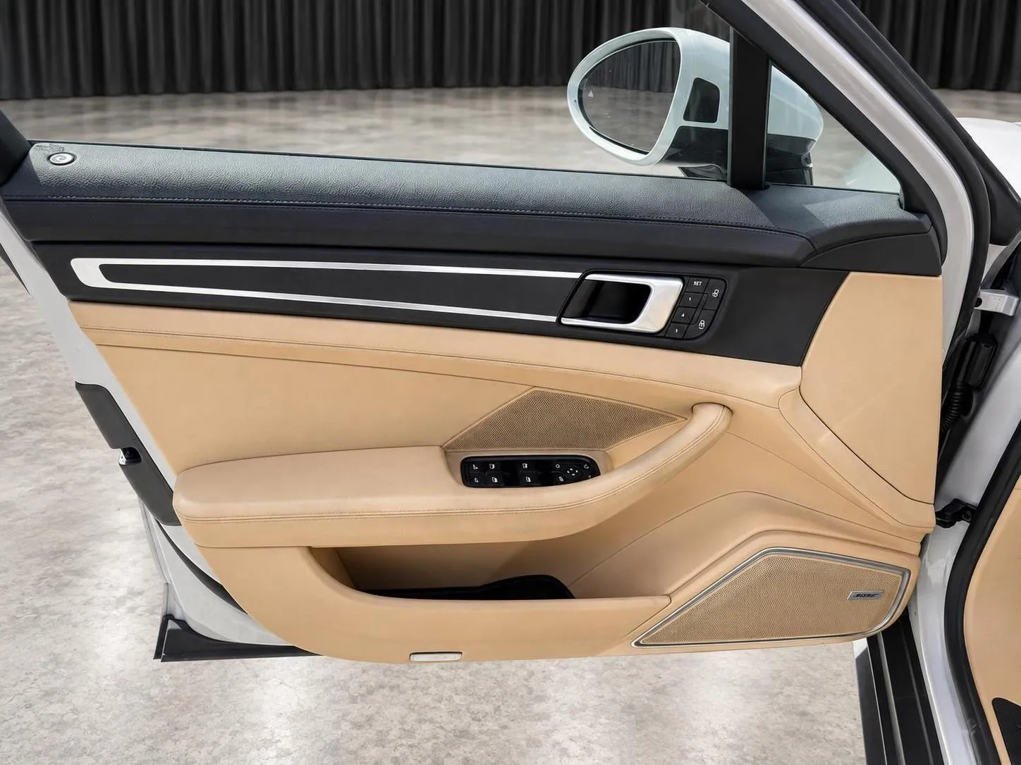 Porsche Panamera photo 11