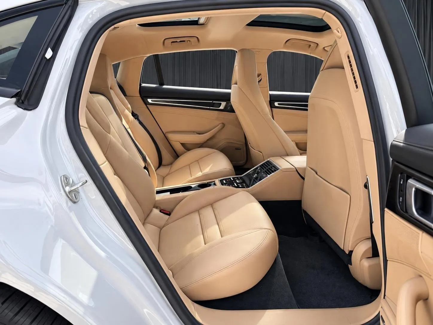 Porsche Panamera photo 20