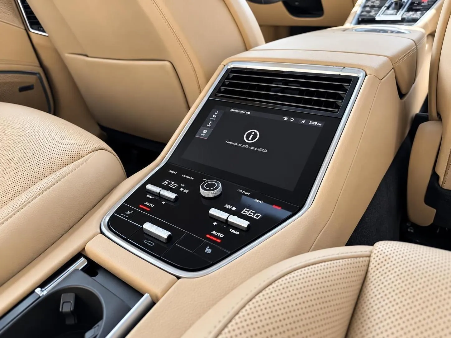 Porsche Panamera photo 21