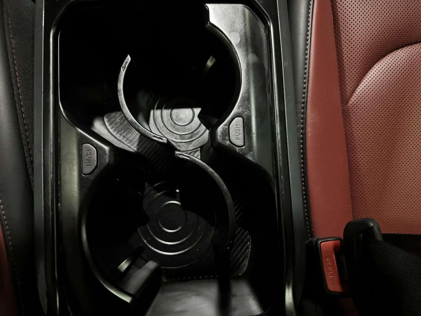 Kia K4 photo 37