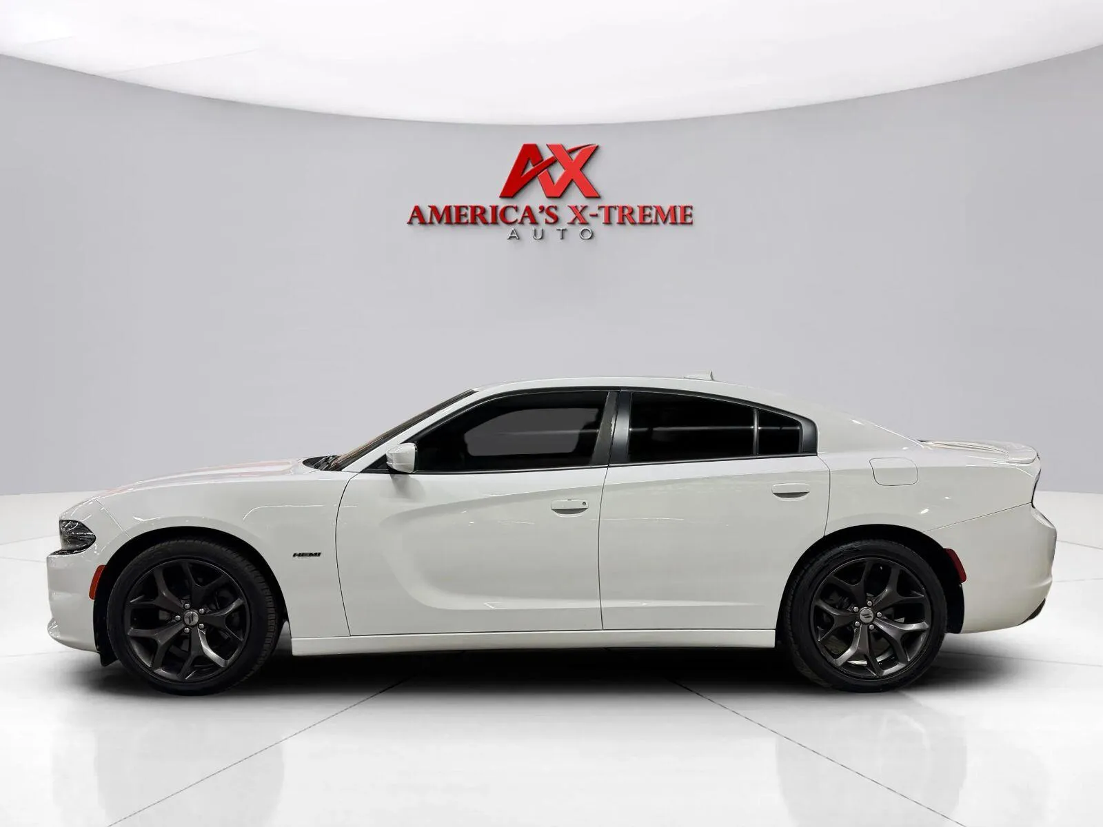 Dodge Charger photo 4