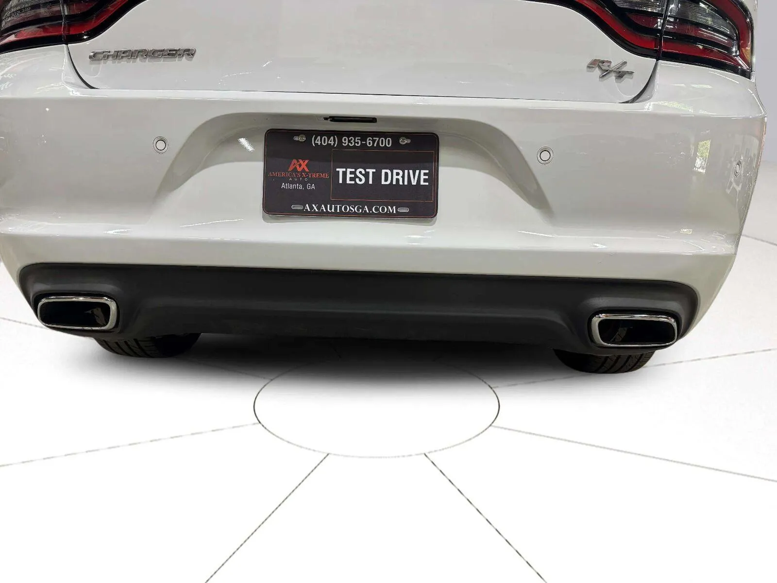 Dodge Charger photo 8