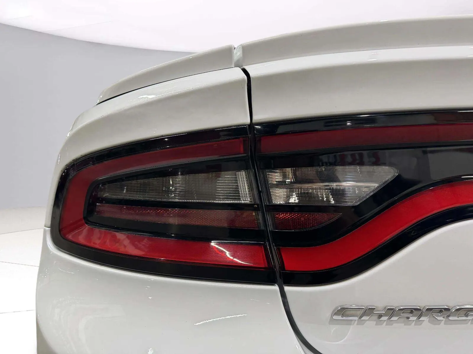Dodge Charger photo 14