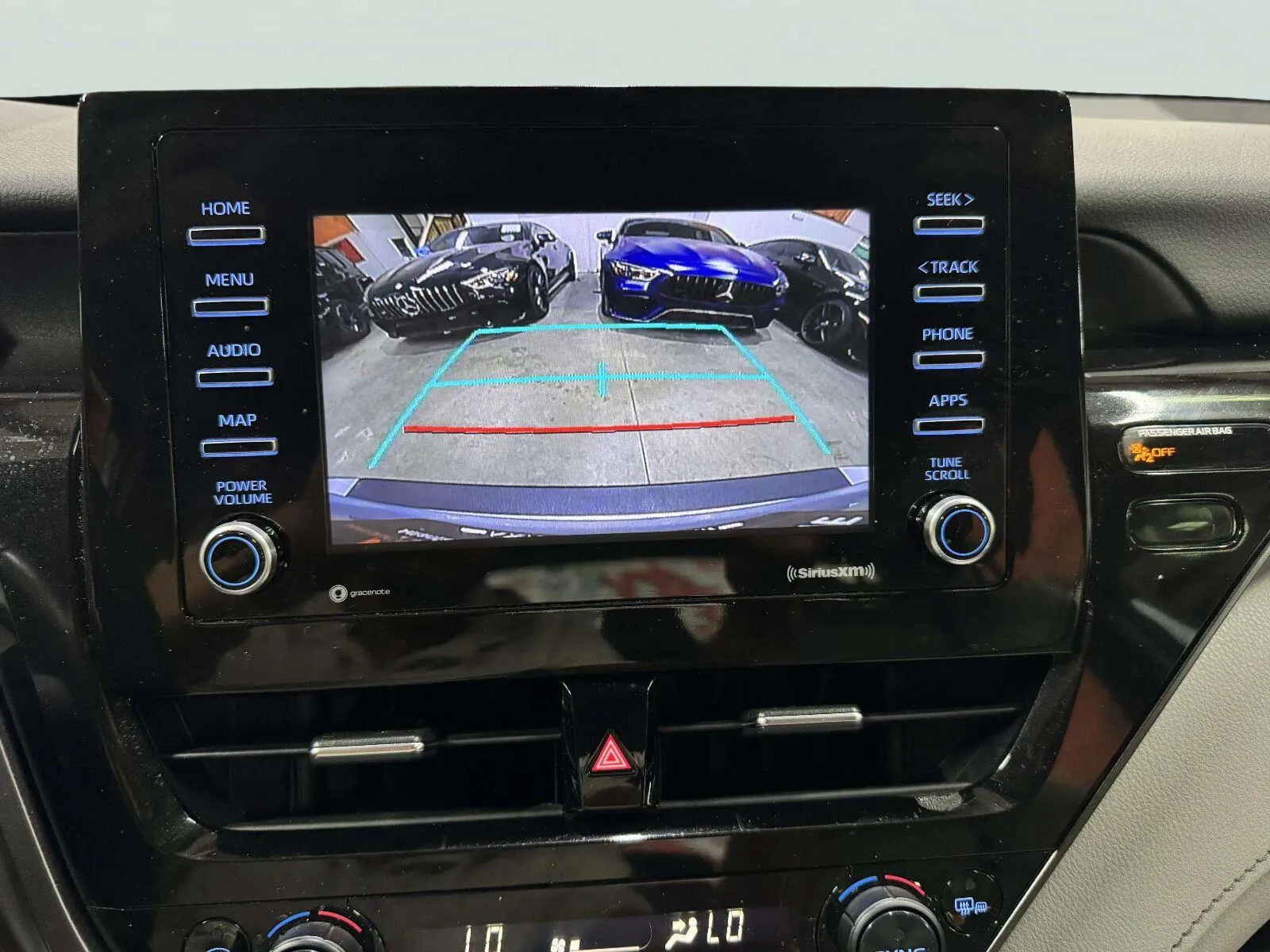 Toyota Camry photo 18