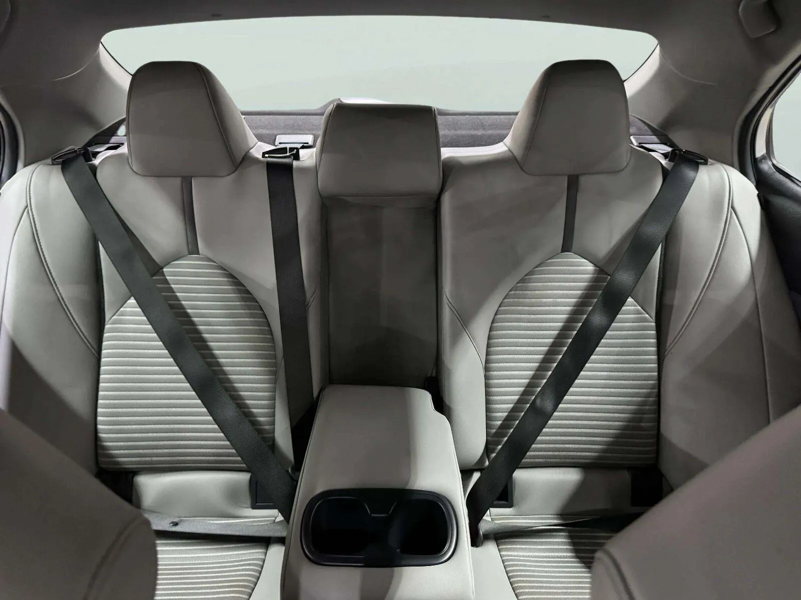 Toyota Camry photo 24