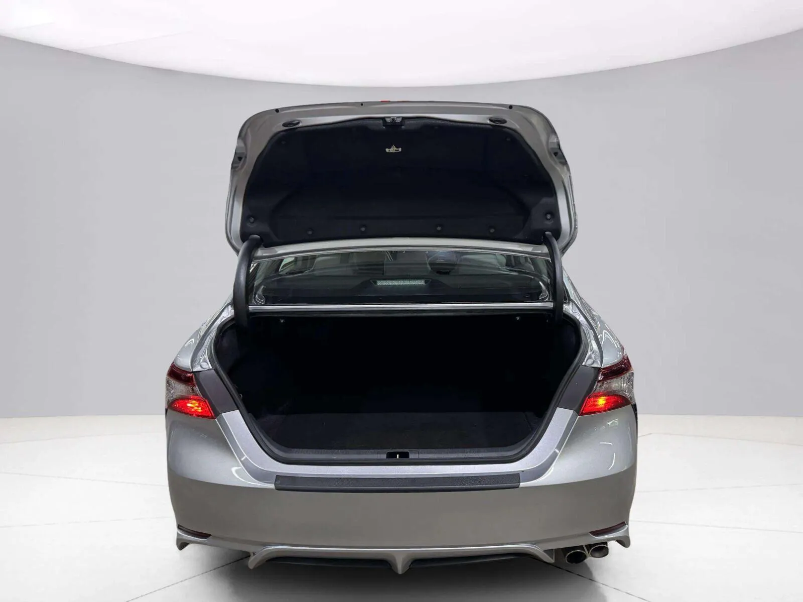 Toyota Camry photo 25
