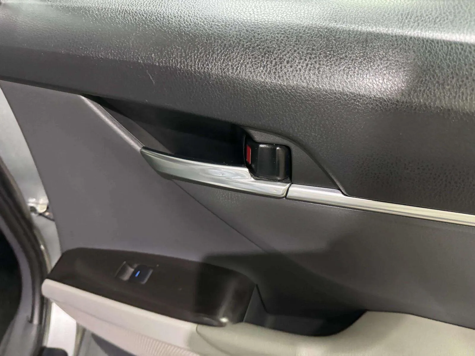 Toyota Camry photo 27
