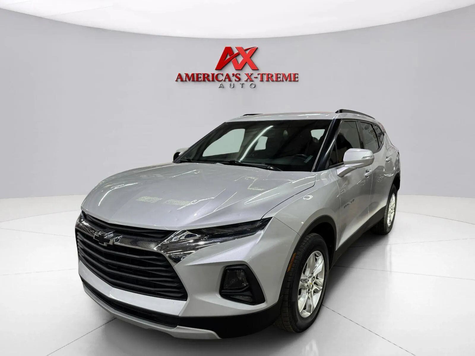 Chevrolet Blazer photo 2