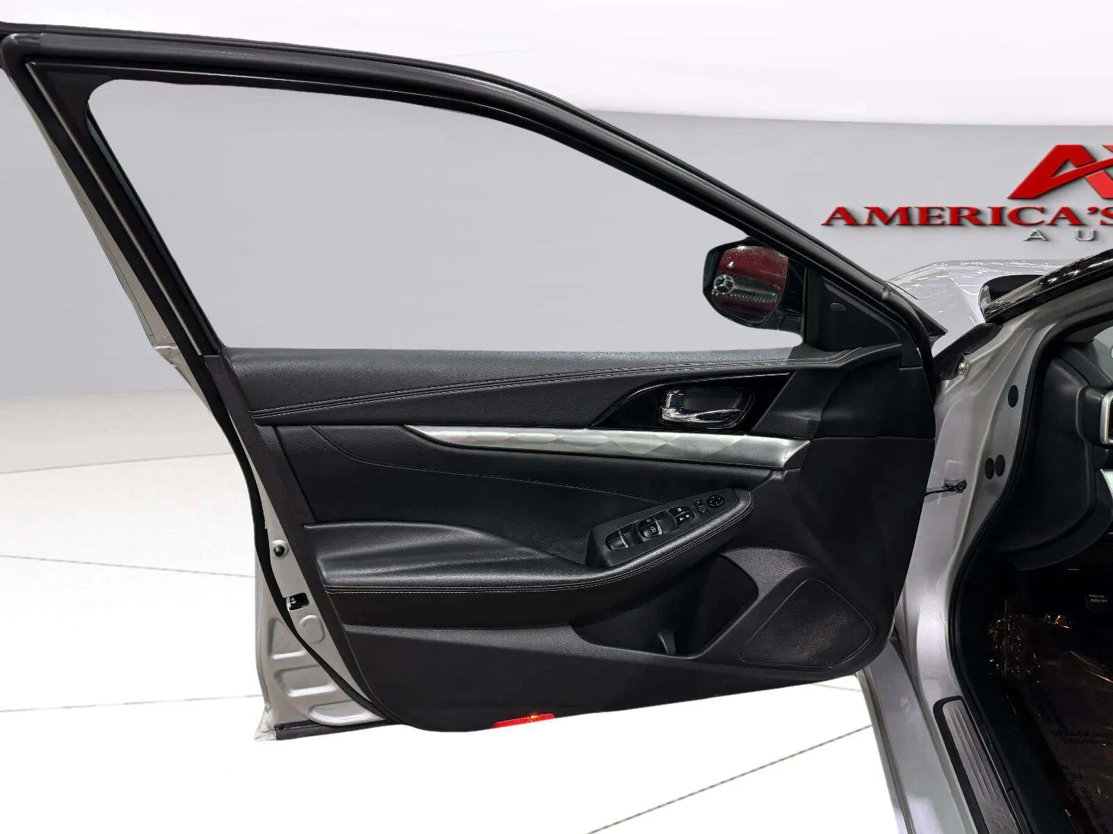 Nissan Maxima photo 21