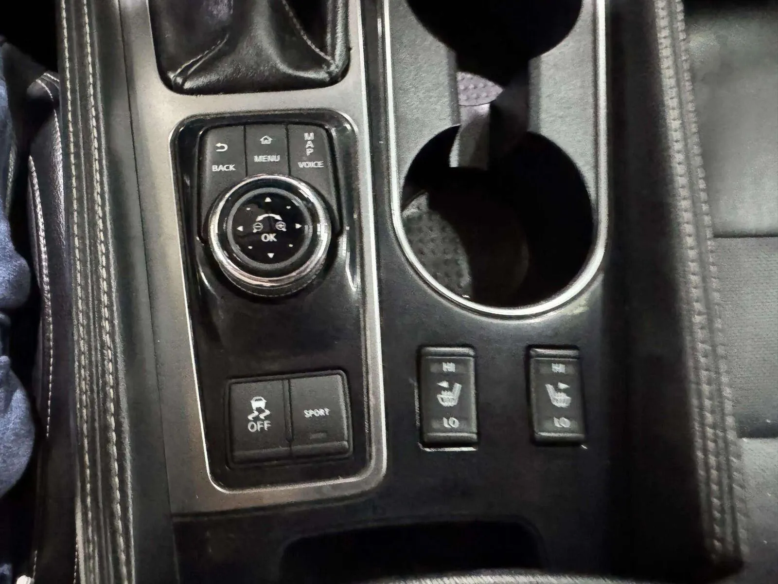 Nissan Maxima photo 32