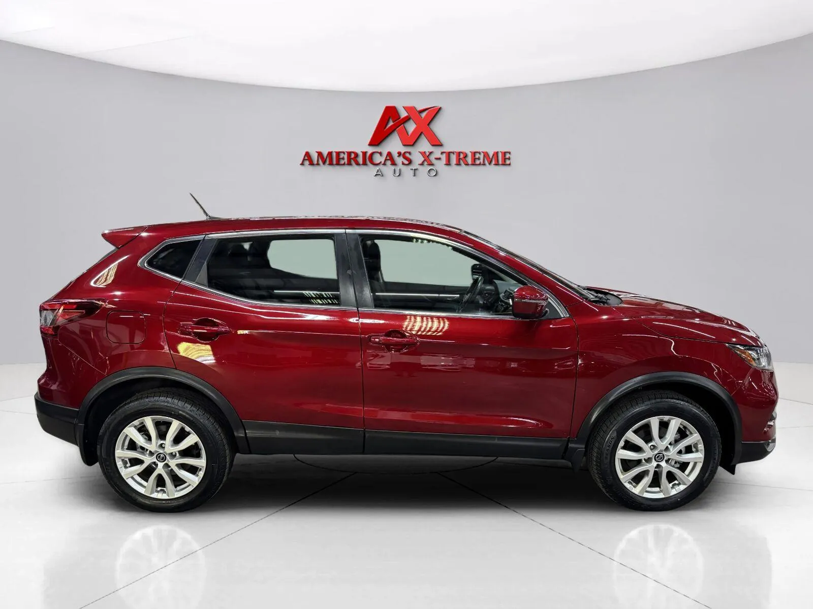 Nissan Rogue Sport photo 9
