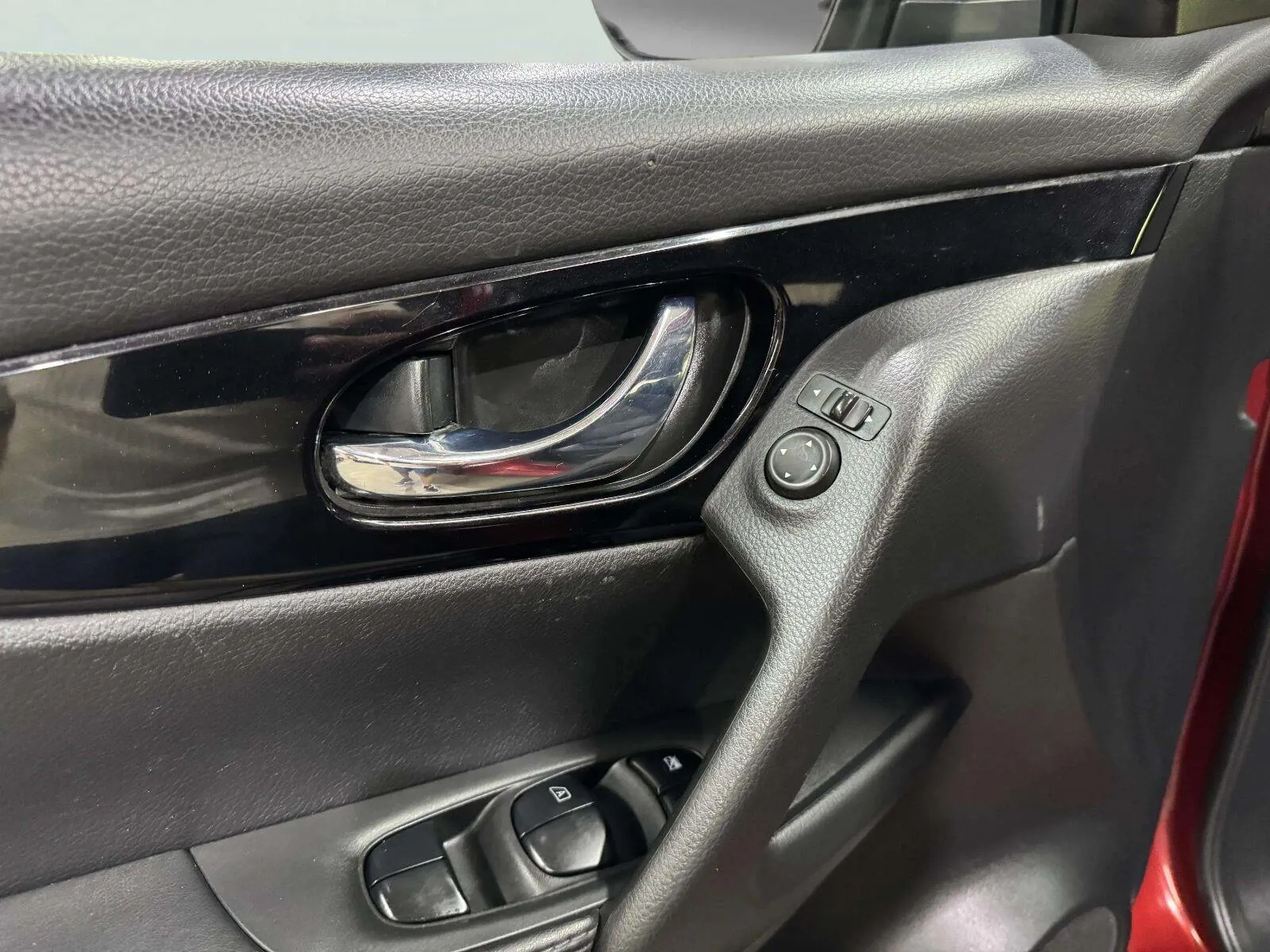 Nissan Rogue Sport photo 23