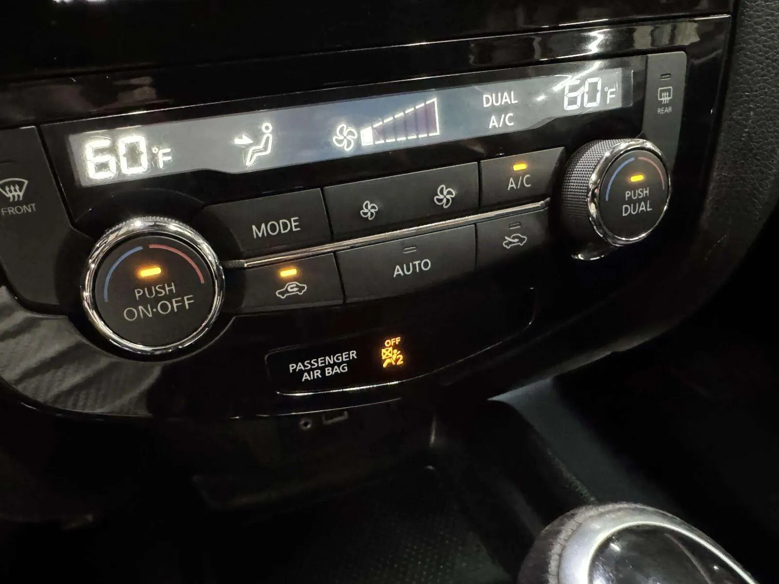 Nissan Rogue Sport photo 32